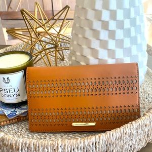 Stella & Dot Soho Flap Wallet Vegan Saddle Leather Perforated Cut Out NWOT